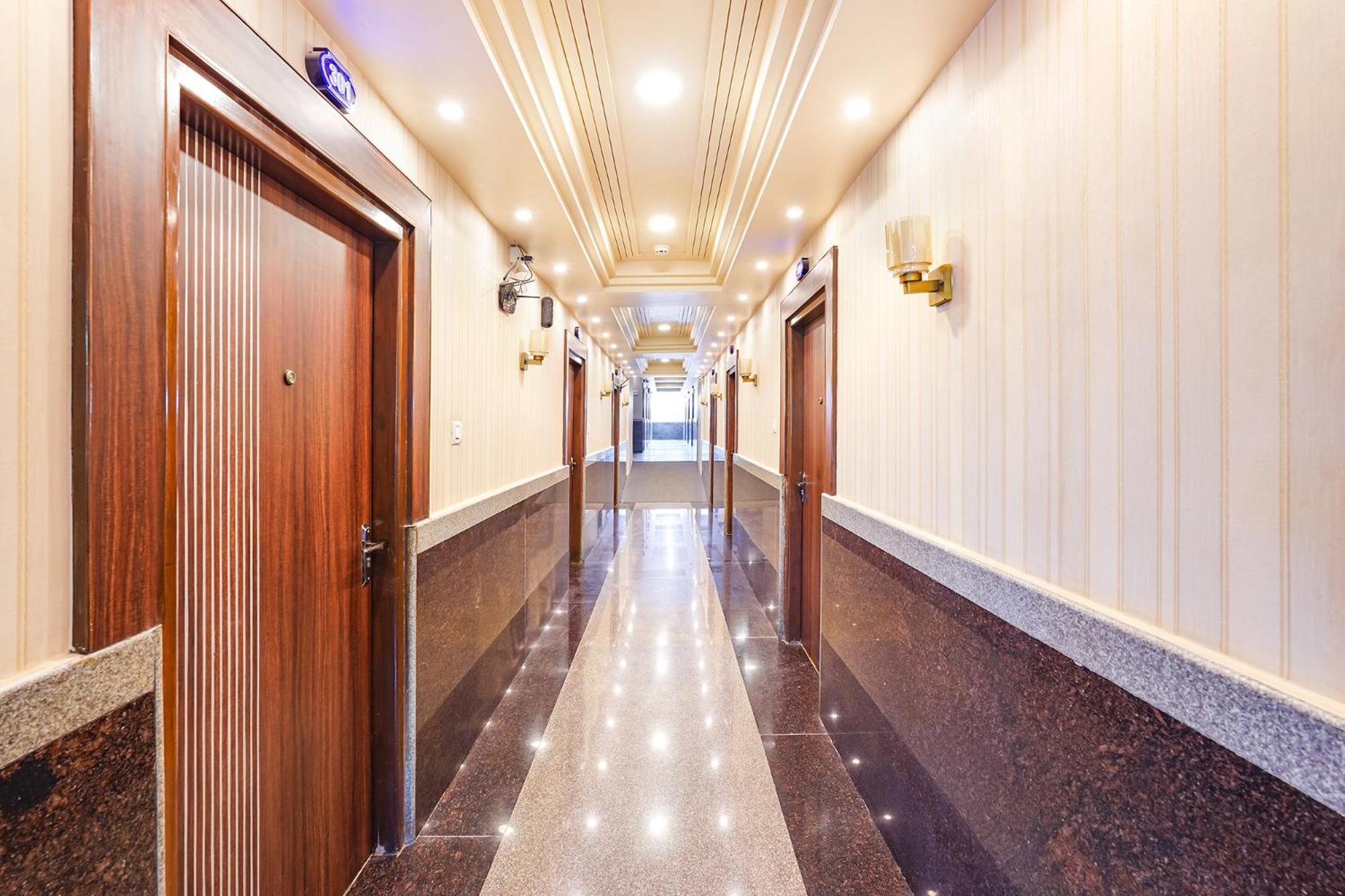 Fabhotel Grand Falcon Бенґалуру Екстер'єр фото